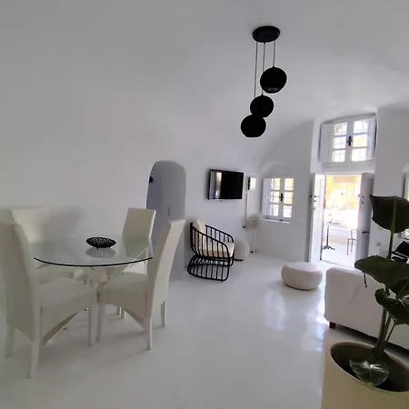 The Magic Luxury Cave Suites Vóthon Buitenkant foto