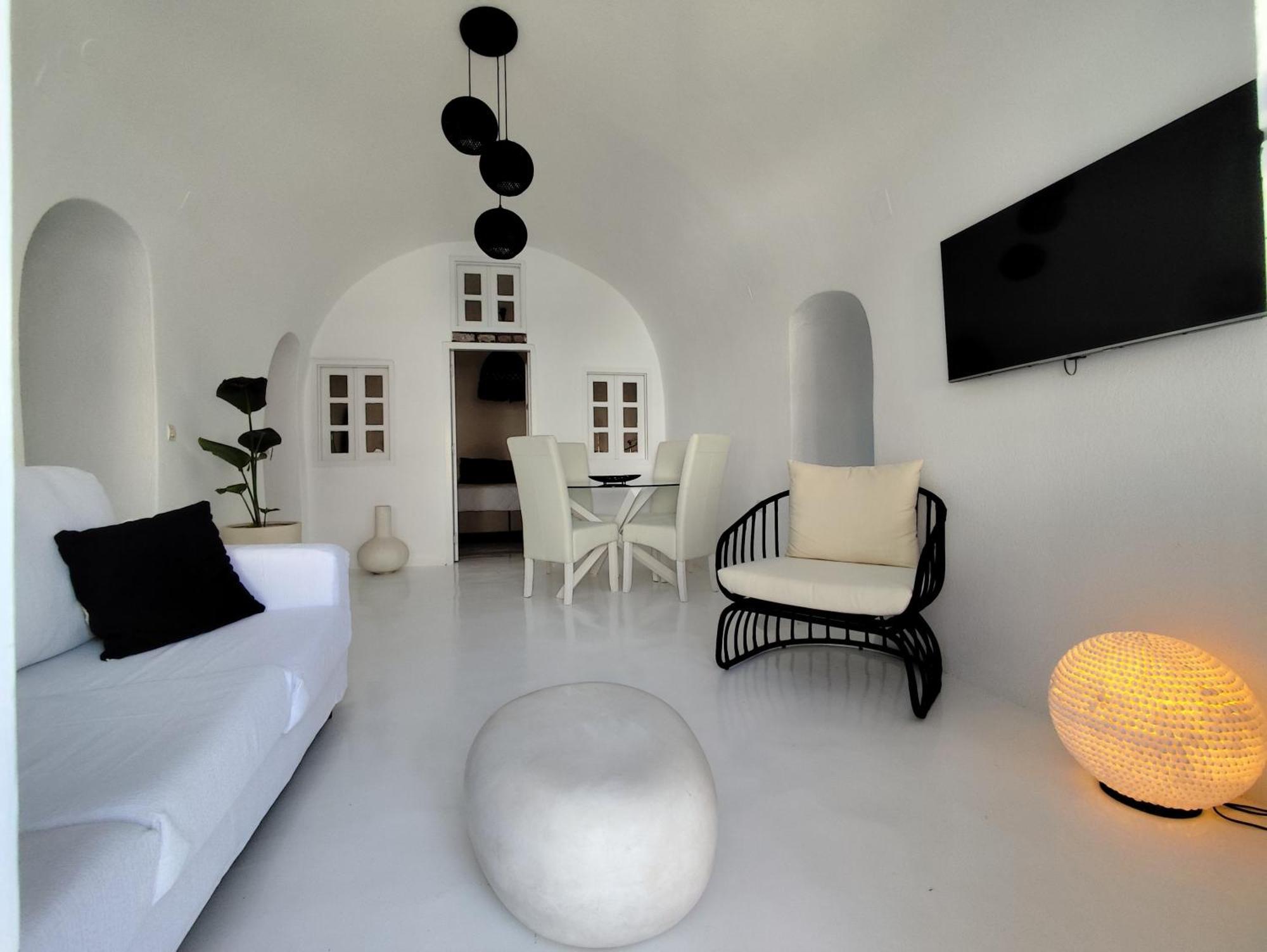 The Magic Luxury Cave Apartment Vothon
